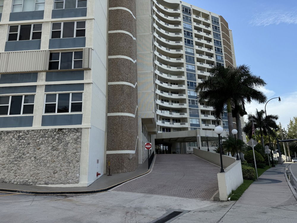 Building photo 2